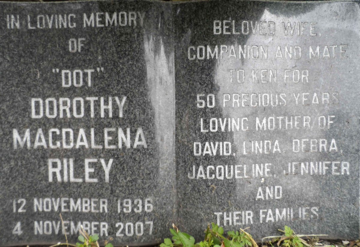 RILEY Dorothy Magdalena 1936-2007