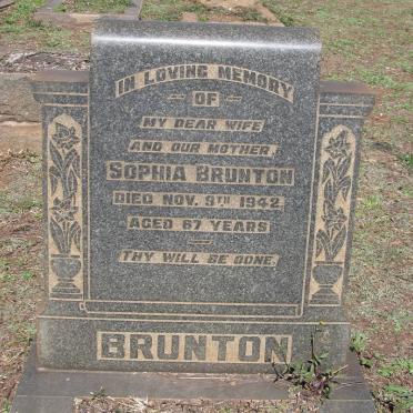 BRUNTON Sophia -1942