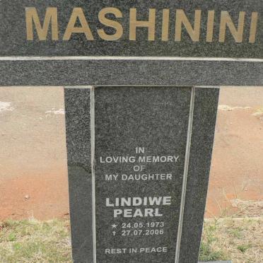 MASHININI Lindiwe Pearl 1973-2006