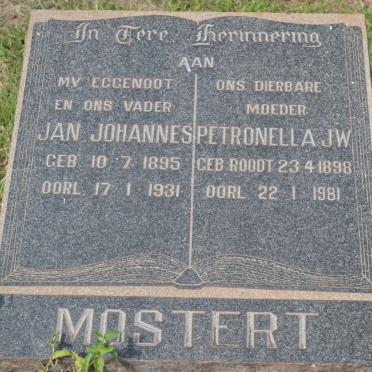 MOSTERT Jan Johannes 1895-1931 &amp; Petronella J.W. ROODT 1898-1981
