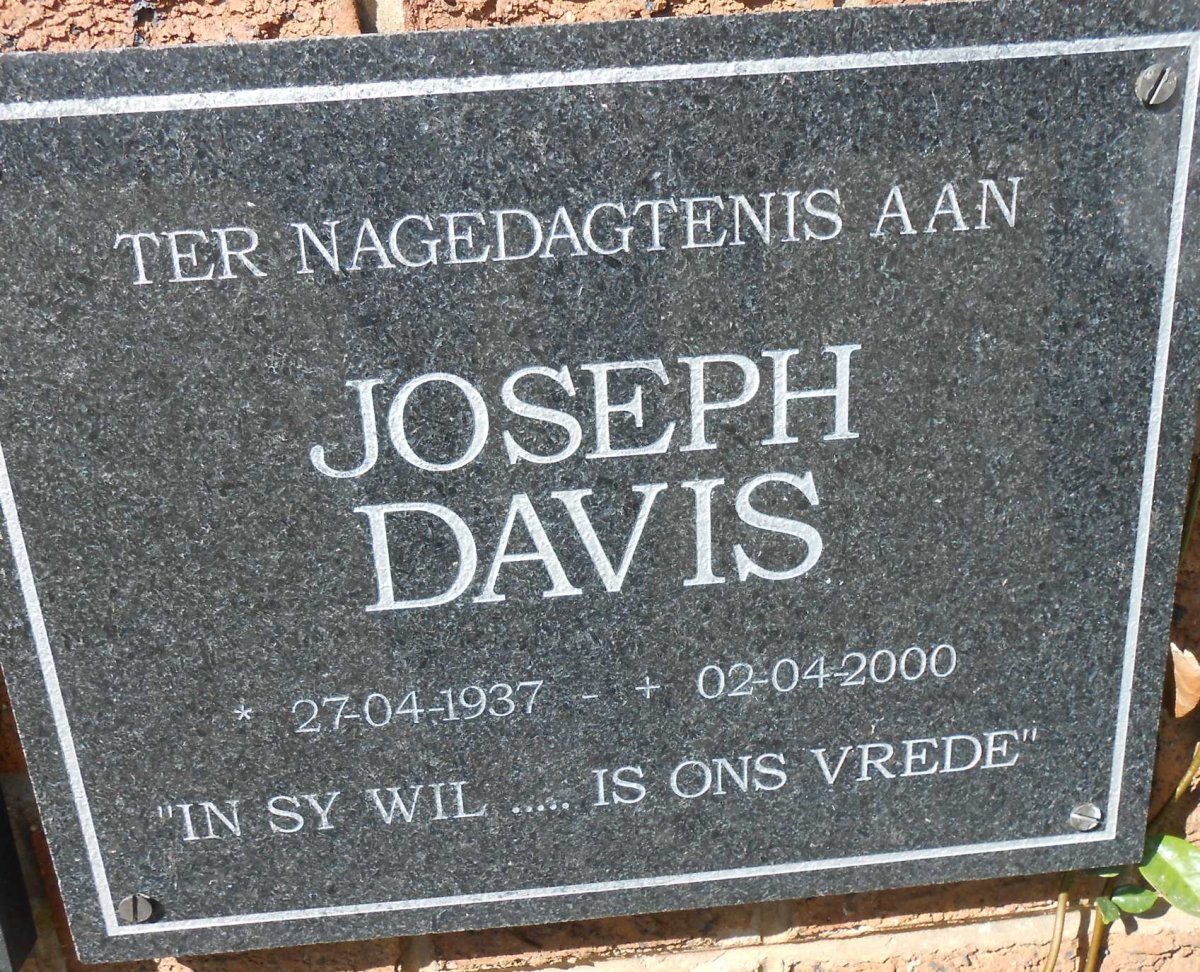 DAVIS Joseph 1937-2000