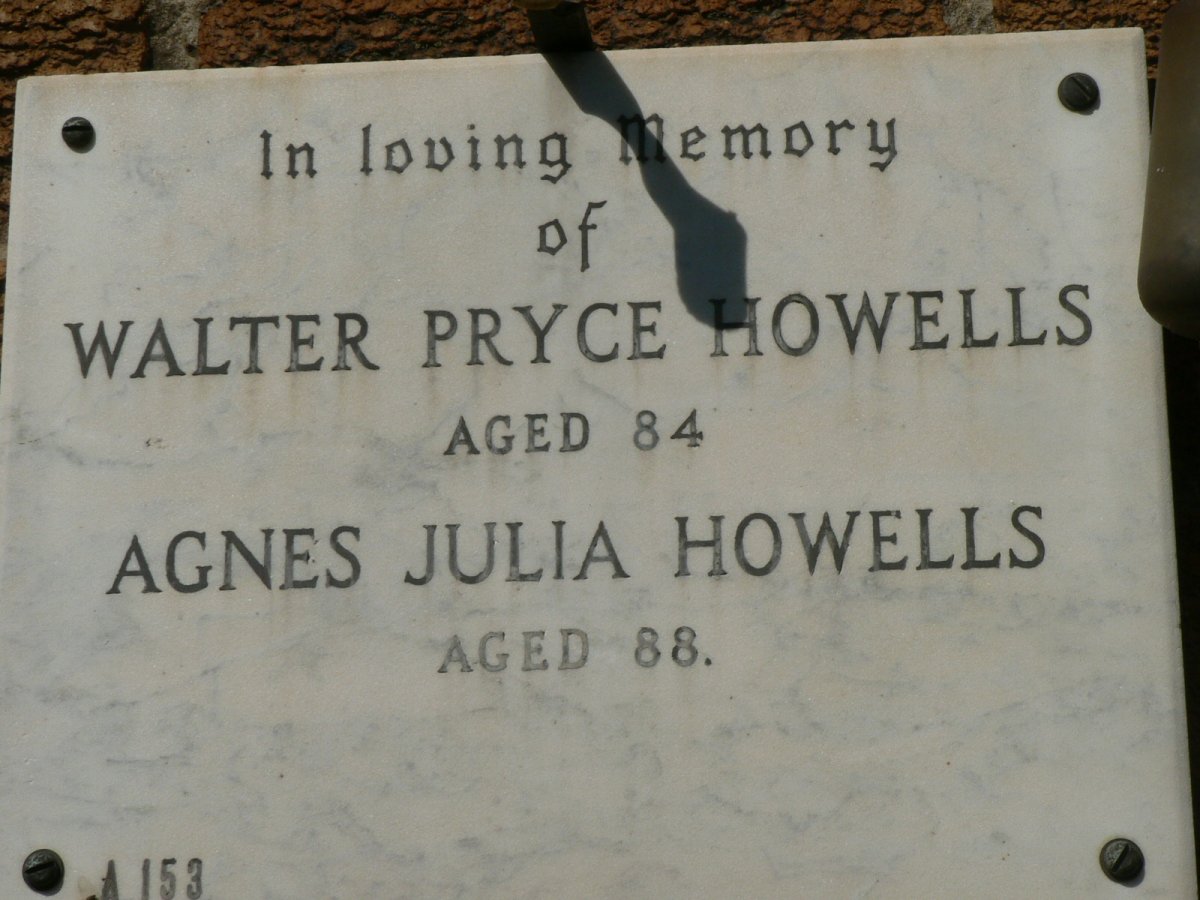 HOWELLS Walter Pryce &amp; Agnes Julia
