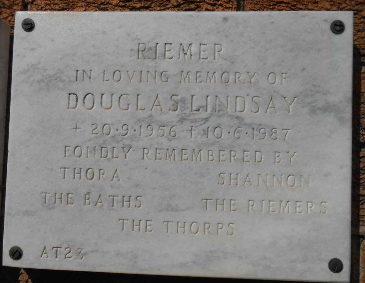 LINDSAY Douglas 1956-1987
