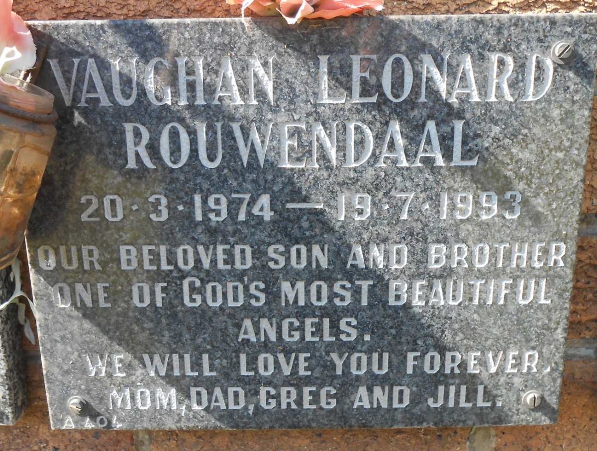 ROUWENDAAL Vaughan Leonard 1974-1993