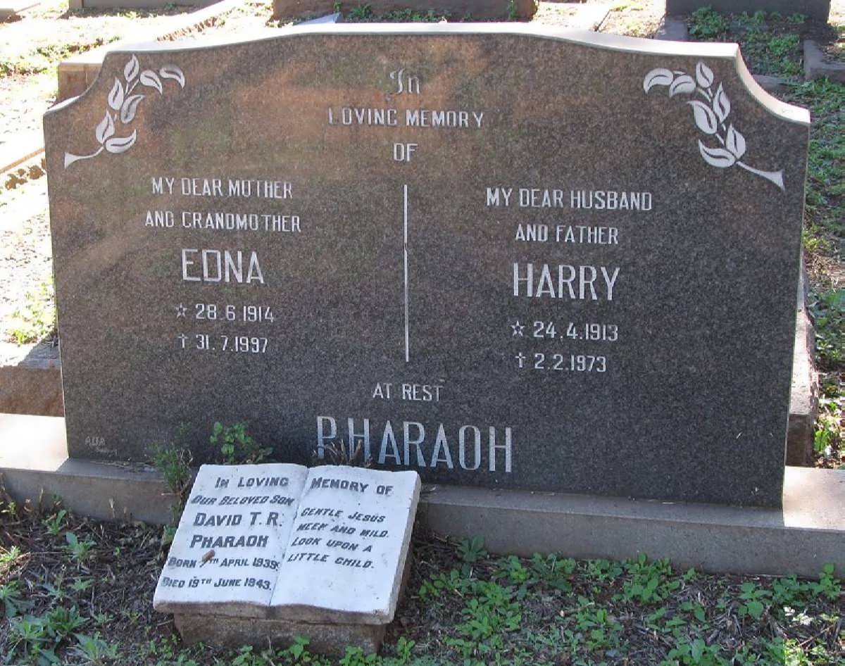 PHARAOH Harry 1913-1973 &amp; Edna 1914-1997 :: PHARAOH David T.R 1939-1943