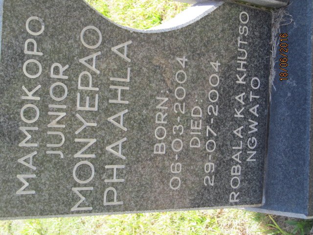 PHAAHLA Mamokopo Monyepao 2004-2004