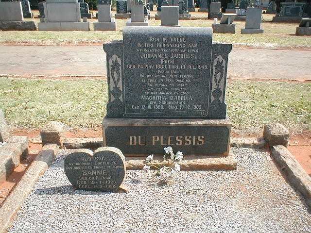 PLESSIS Johannes Jacobus, du 1889-1949 &amp; Magritha Izabella, du nee SCHOONRAAD 1898-1983 :: ? Sannie nee DU PLESSIS 1928-1957