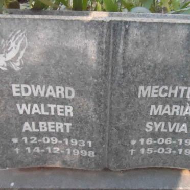 RAVENHILL Edward Walter Albert 1931-1998 &amp; Mechtild Maria Sylvia 1934-1999