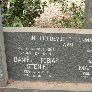 STEENKAMP Daniël Tobias 1918-1985 &amp; Maria Magdalena 1922-1990