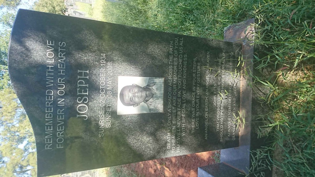 BOOYSEN Joseph 1934-2008 &amp; Dora 1937-1998