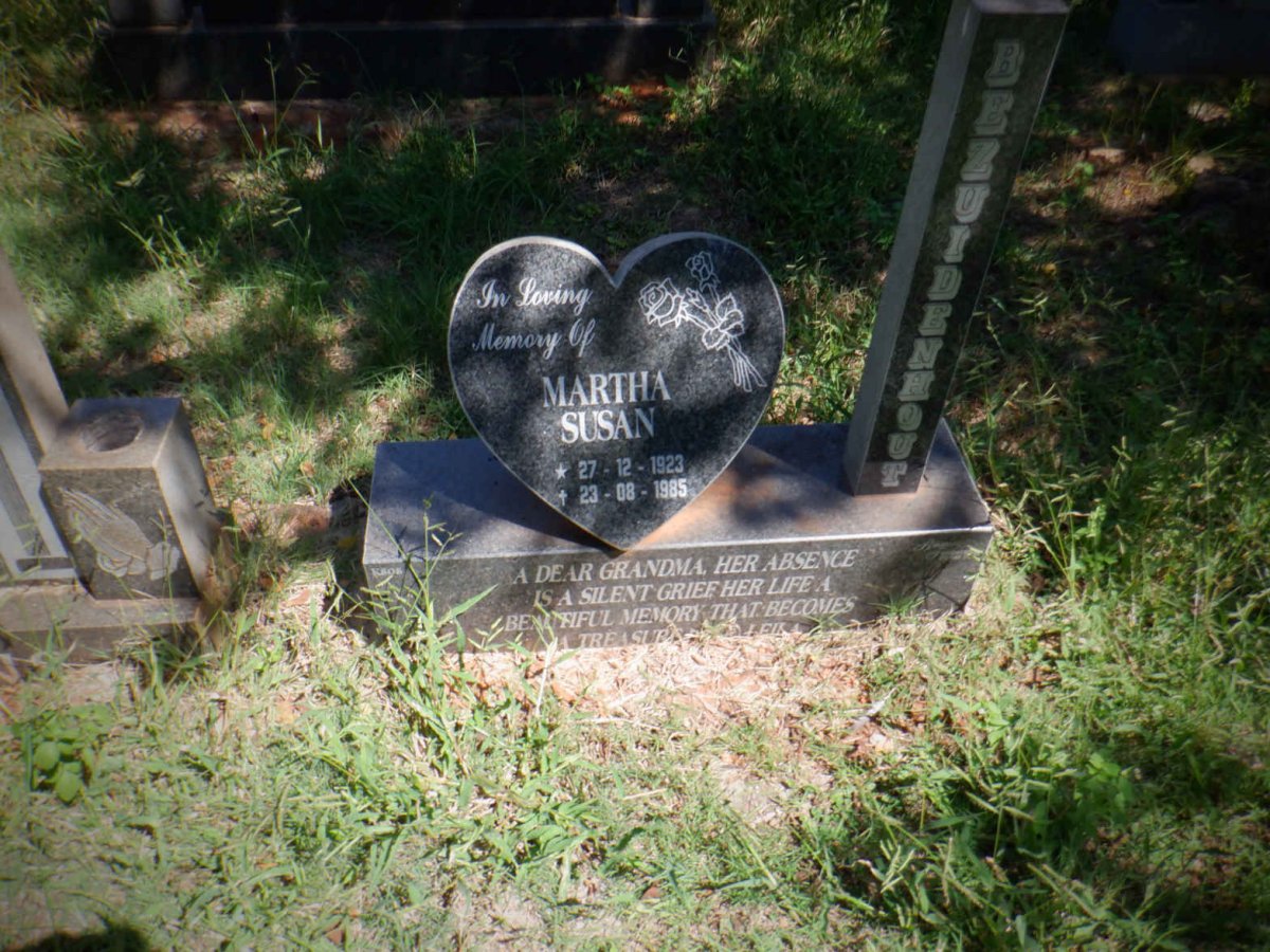 BEZUIDENHOUT Martha Susan 1923-1985