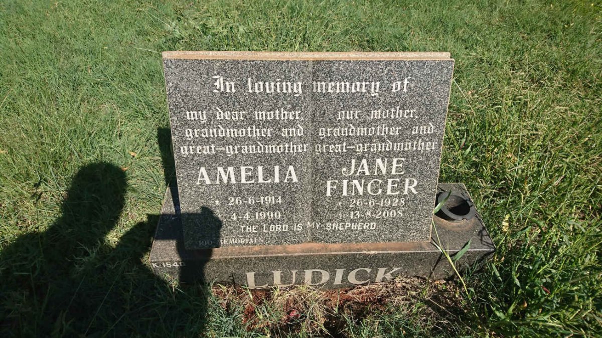 LUDICK Amelia 1914-1990 :: LUDICK Jane Finger 1928-2008