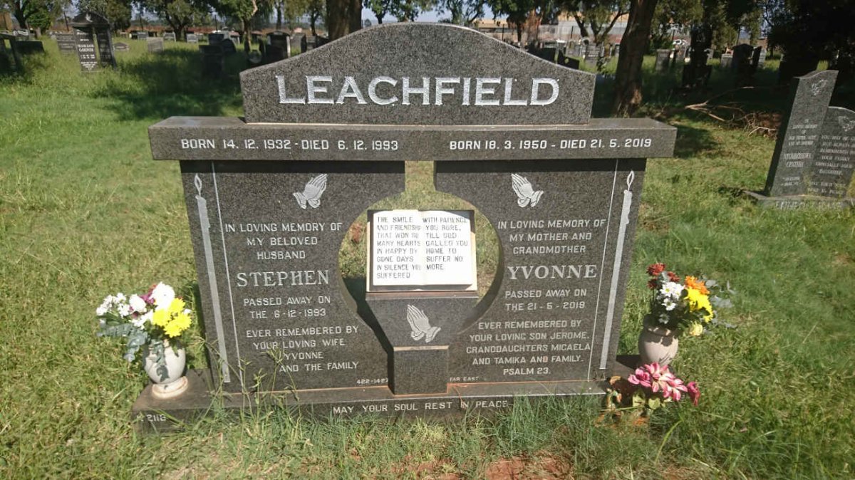 LEACHFIELD Stephen -1993 &amp; Yvonne -2019