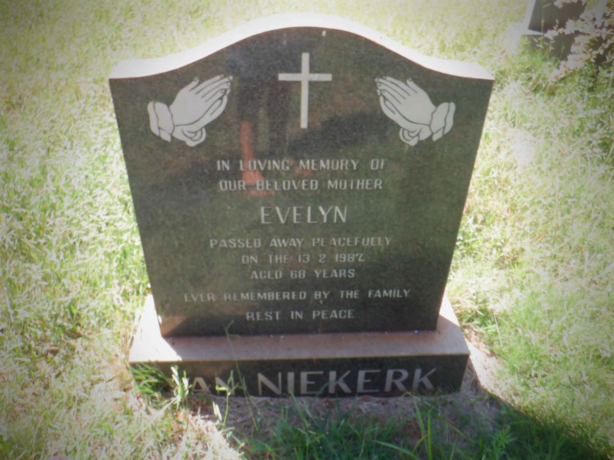 NIEKERK Evelyn, van -1982