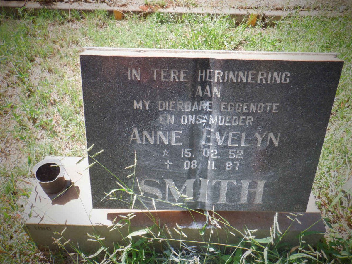 SMITH Anne Evelyn 1952-1987