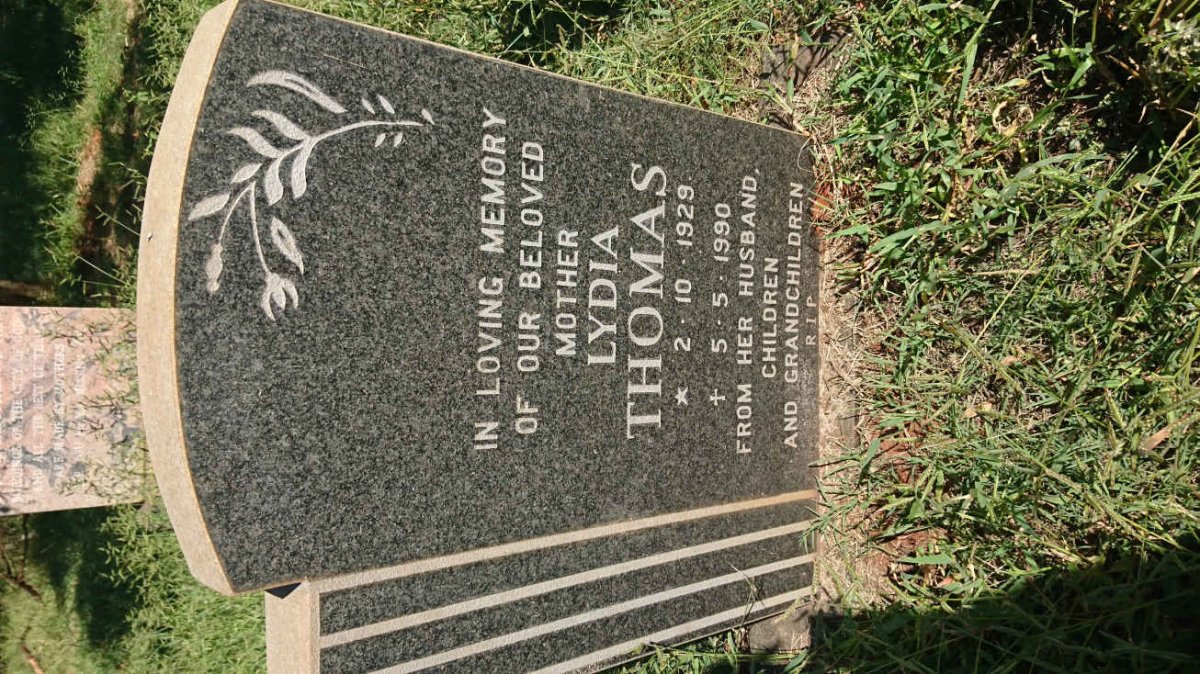 THOMAS Lydia 1929-1990