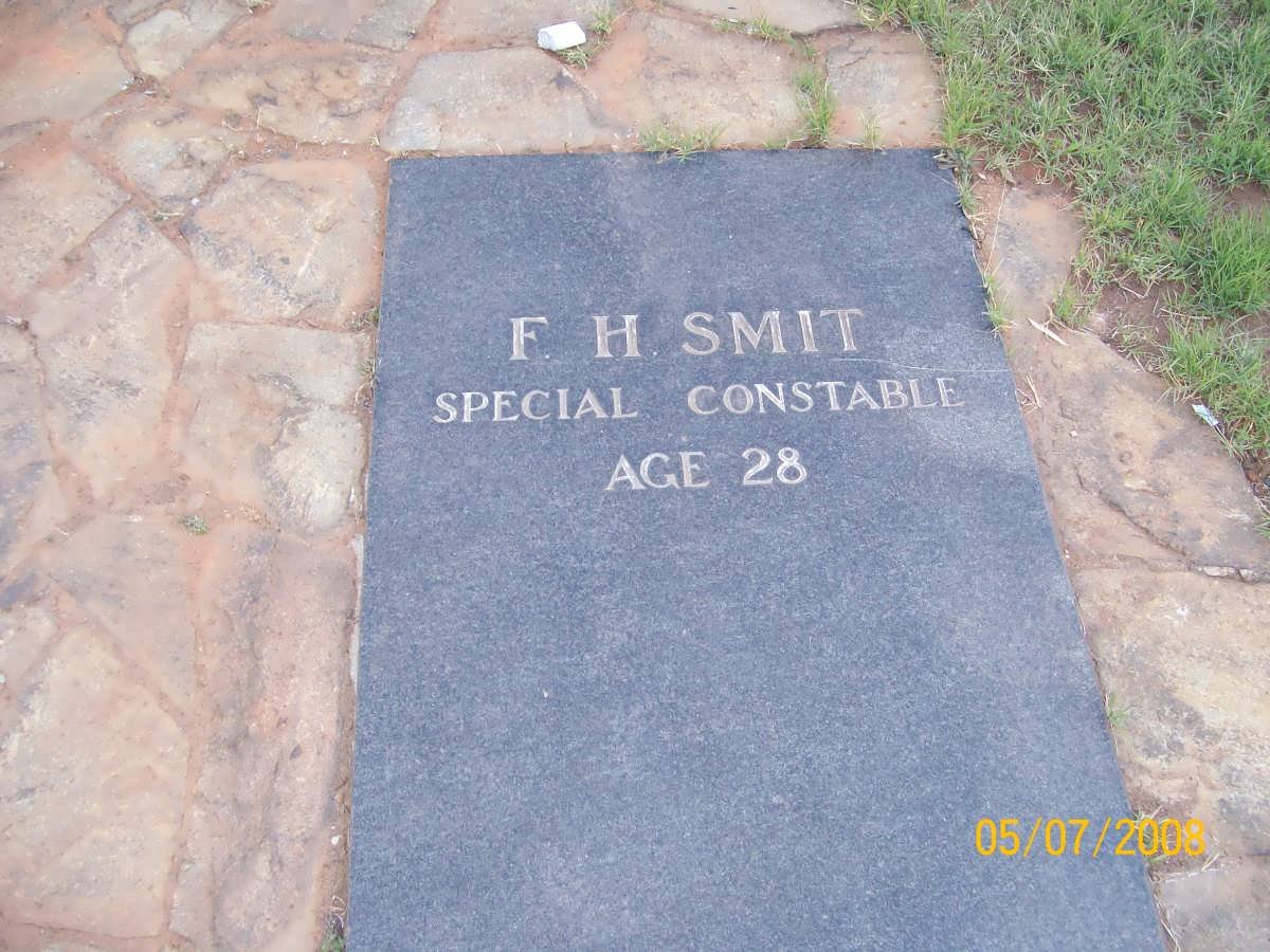 SMIT F.H.