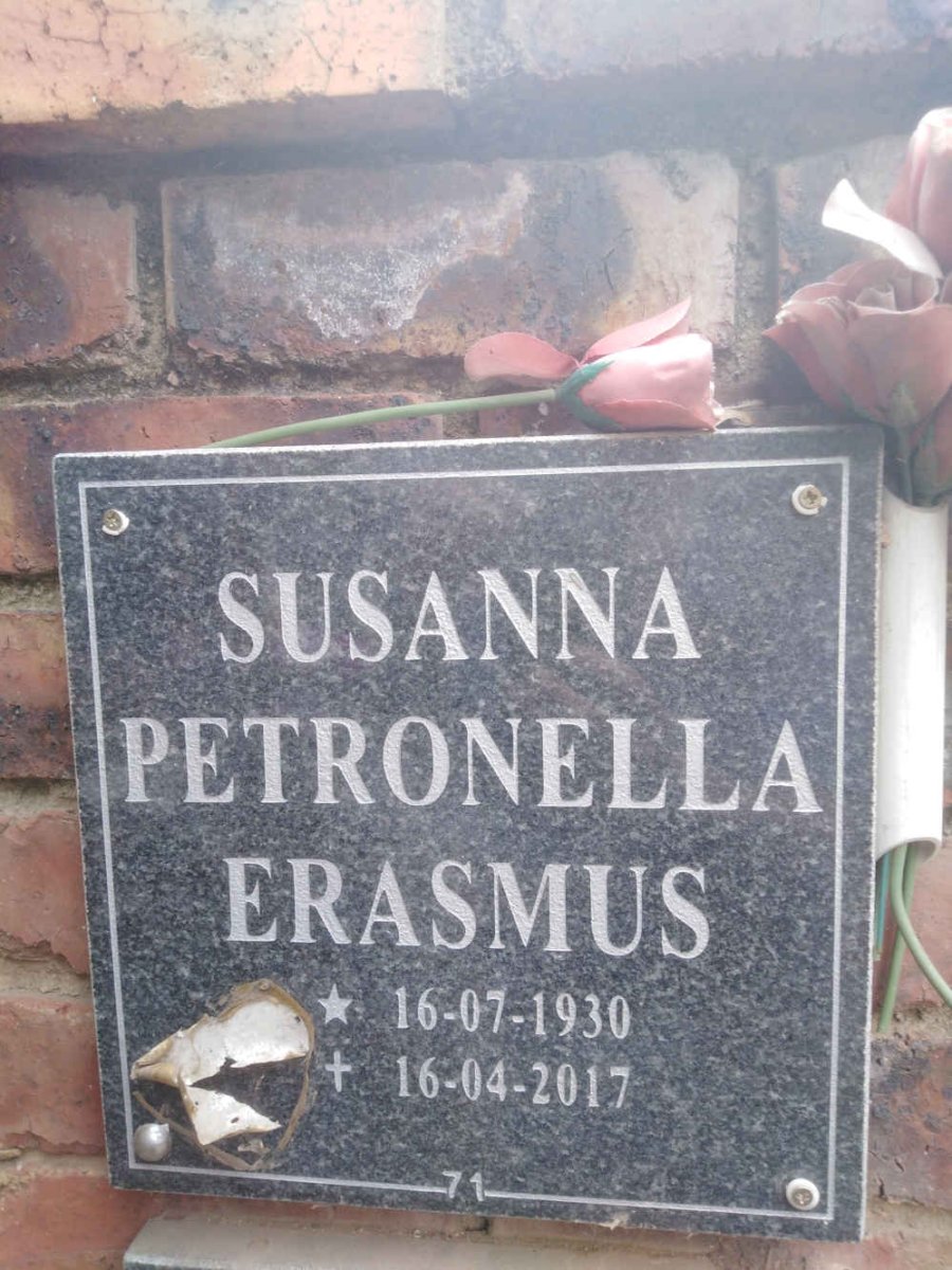 ERASMUS Susanna Petronella 1930-2017