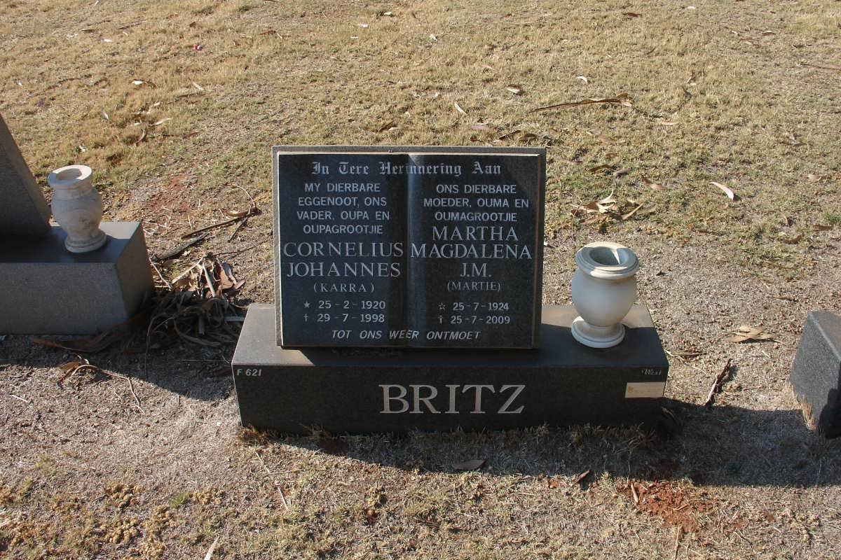 BRITZ Cornelius Johannes 1920-1998 &amp; Martha Magdalena J.M. 1924-2009