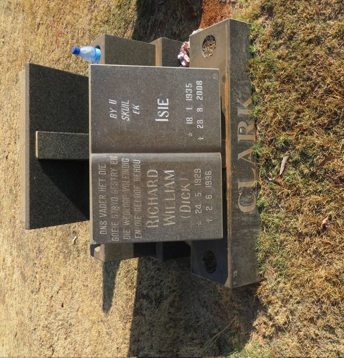CLARK Richard William 1929-1996 &amp; Isie 1935-2008