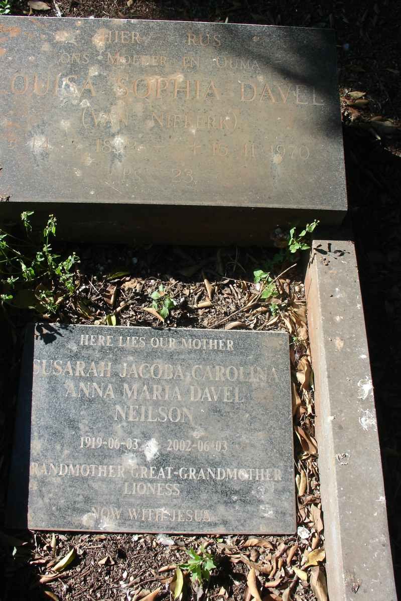 DAVEL Louisa Sophia nee VAN NIEKERK 1920 :: NEILSON Susarah Jacoba Carolina Anna Maria nee DAVEL 1919-2002