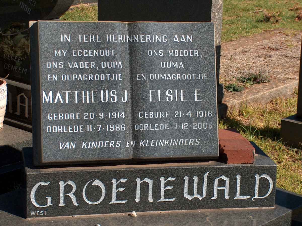 GROENEWALD Matthues J. 1914-1986 &amp; Elsie E. 1918-2005