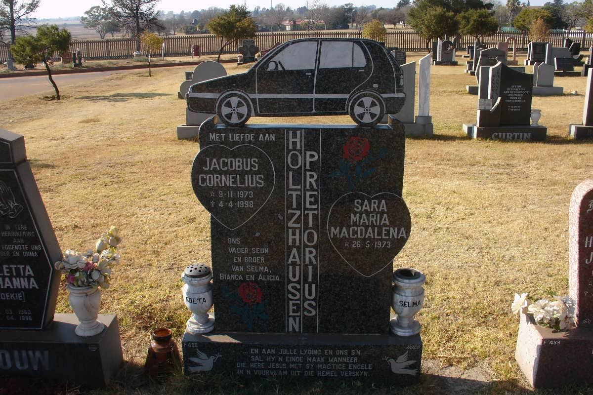 HOLTZHAUSEN Jacobus Cornelius 1973-1998 &amp; Sara Maria Magdalena PRETORIUS 1973-