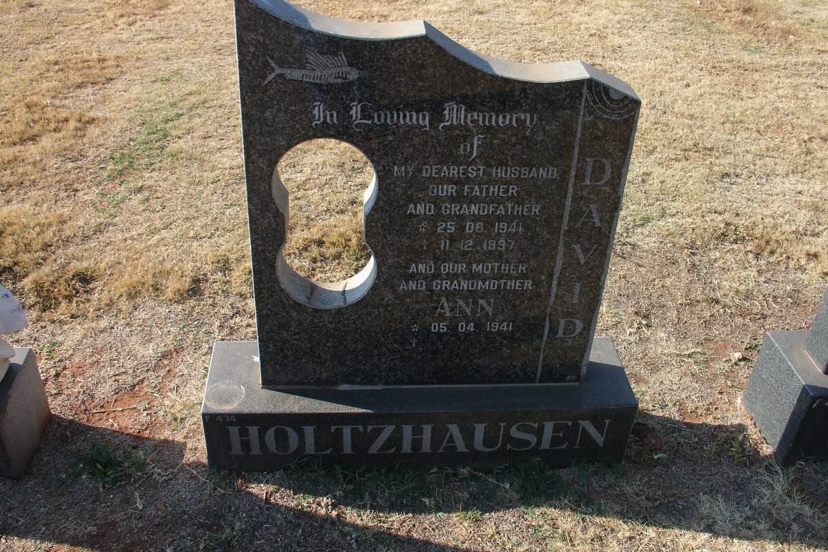 HOLTZHAUSEN David 1941-1997 &amp; Ann 1941-