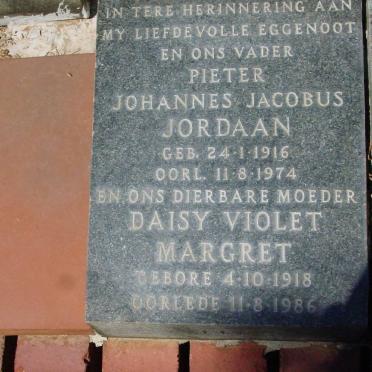 JORDAAN Pieter Johannes Jacobus 1916-1974 &amp; Daisy Violet Margret 1918-1986
