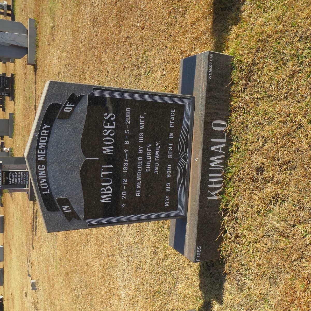 KHUMALO Mbuti Moses 1937-2000