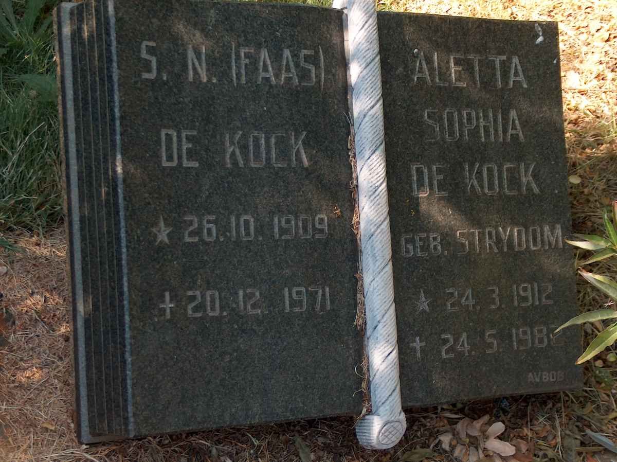 KOCK S.N., de 1909-1971 &amp; Aletta Sophia STRYDOM 1912-1982
