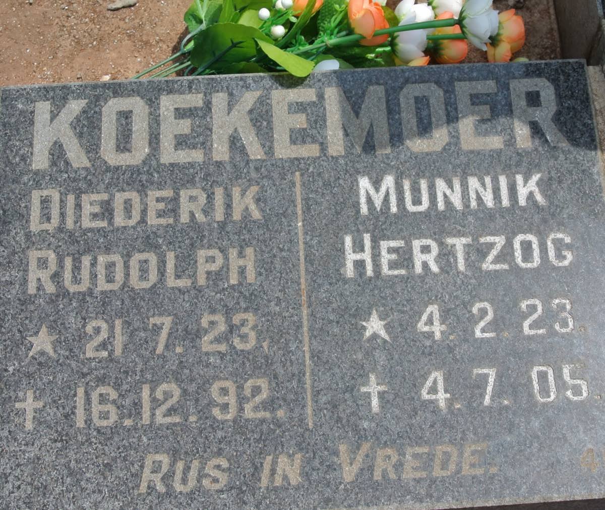 KOEKEMOER Diederik Rudolph 1923-1992 :: KOEKEMOER Munnik Hertzog 1923-2005