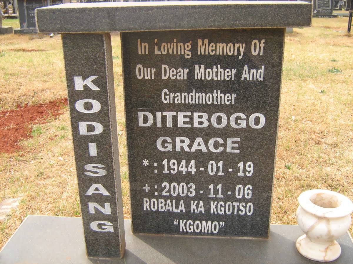 KODISANG Ditebogo Grace 1944-2003