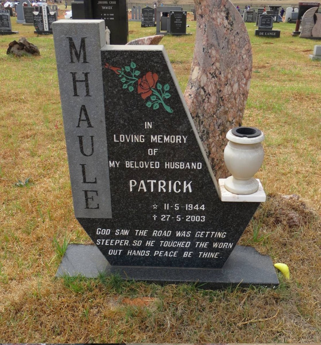 MHAULE Patrick 1944-2003