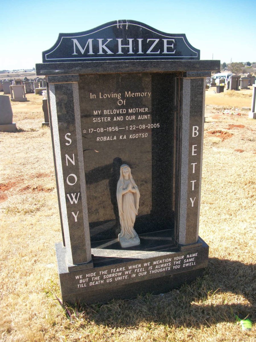 MKHIZE Snowy Betty 1956-2005