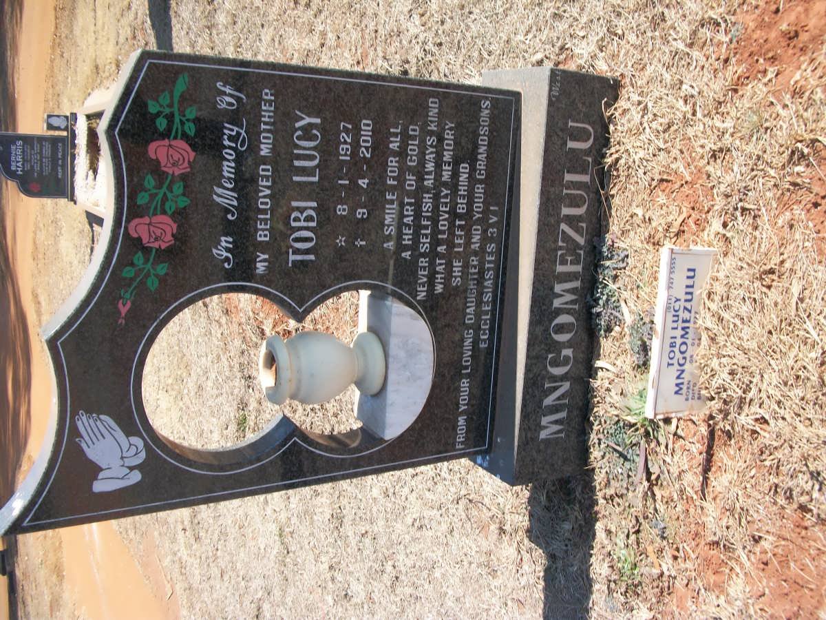 MNGOMEZULU Tobi Lucy 1927-2010