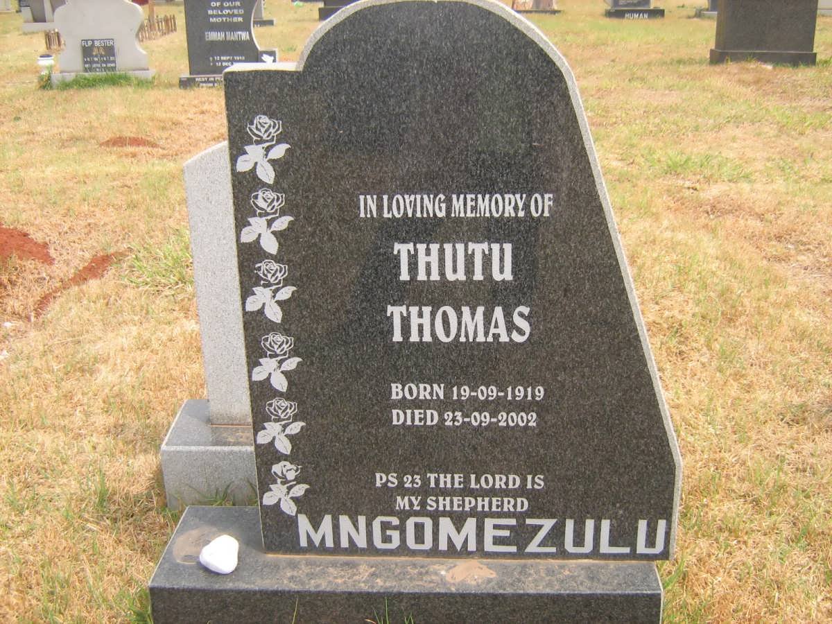 MNGOMEZULU Thutu Thomas 1919-2002