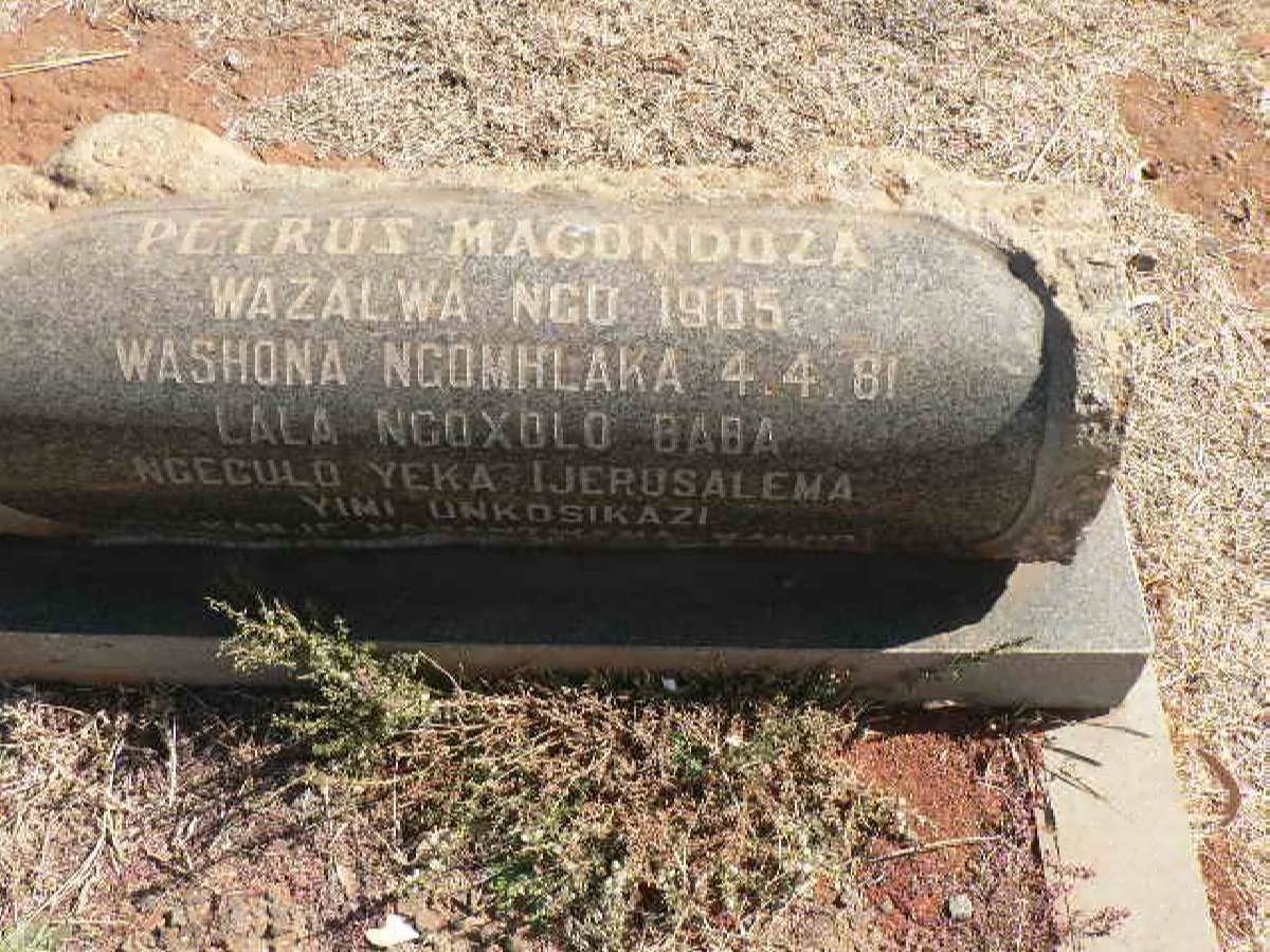 MAGONDOZA Petrus 1905-1981