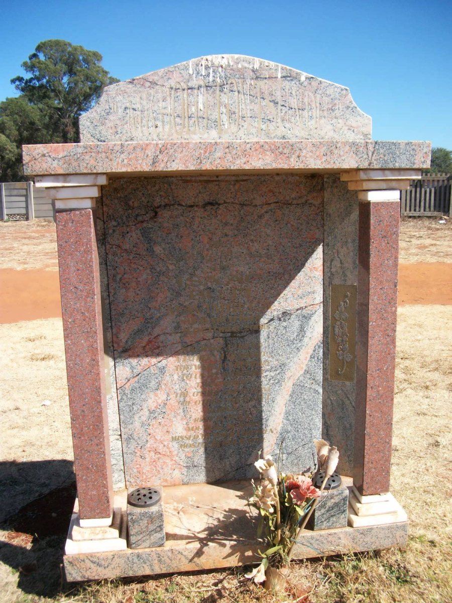 MAVIMBELA Isaac Buti 1948-2006