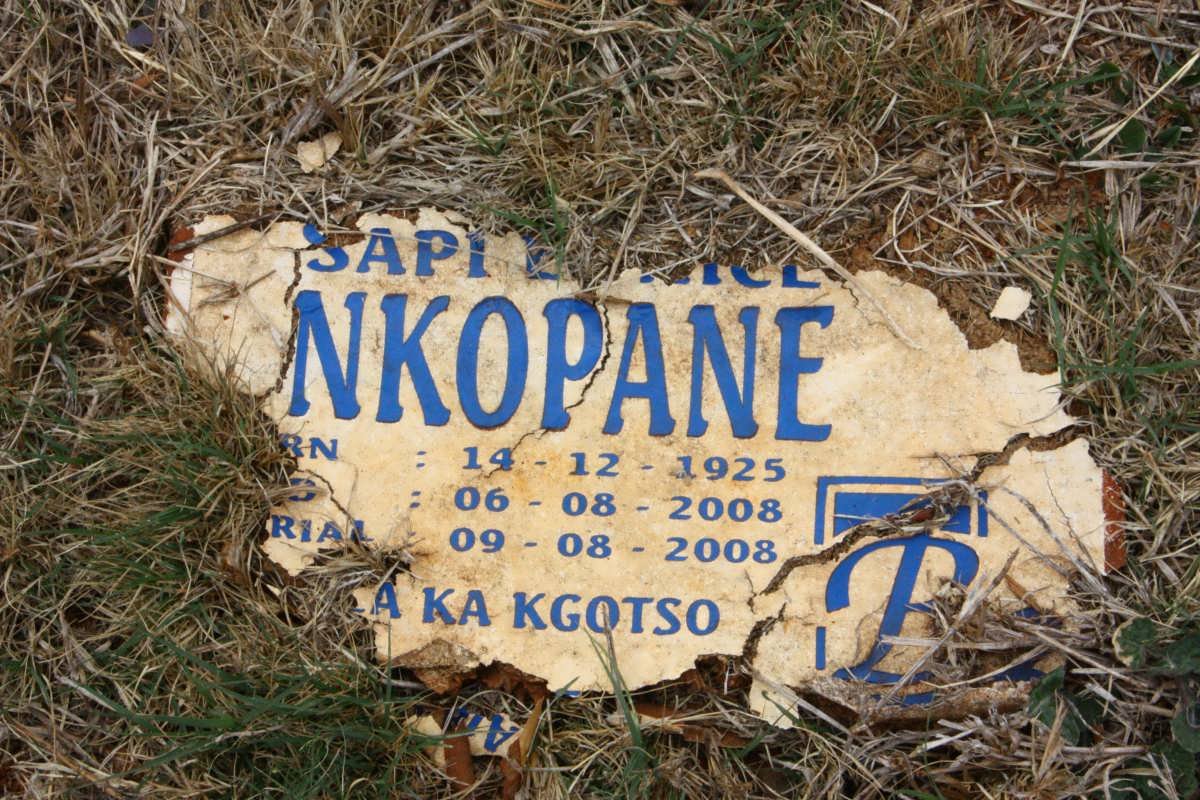 NKOPANE Sapi ? 1925-2008