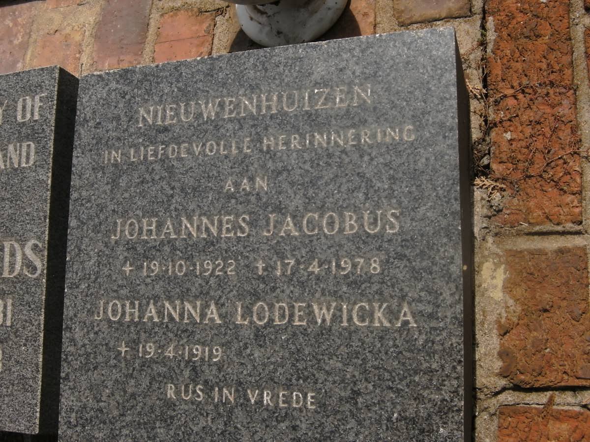 NIEUWENHUIZEN Johannes Jacobus 1922-1978 &amp; Johanna Lodewicka 1919-