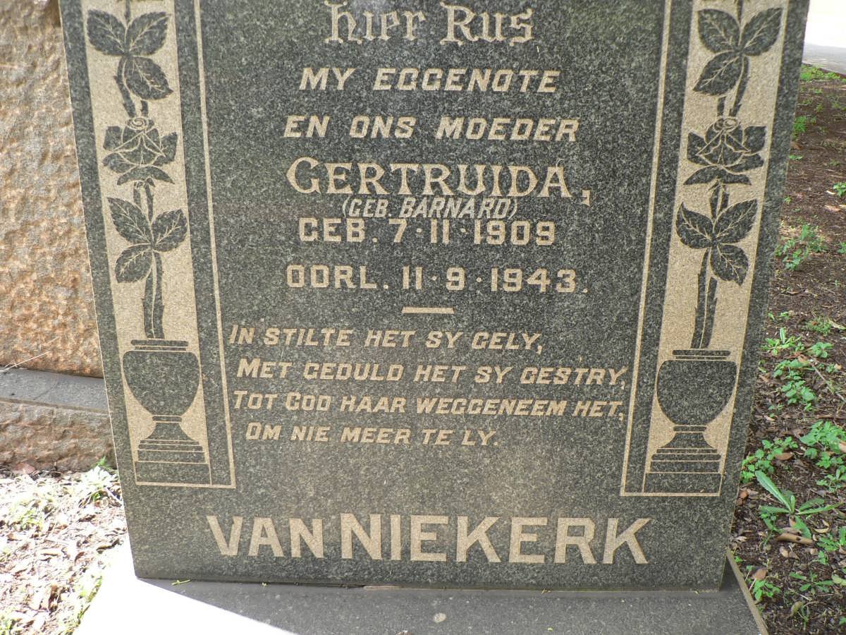 NIEKERK Gertruida, van nee BARNARD 1909-1943