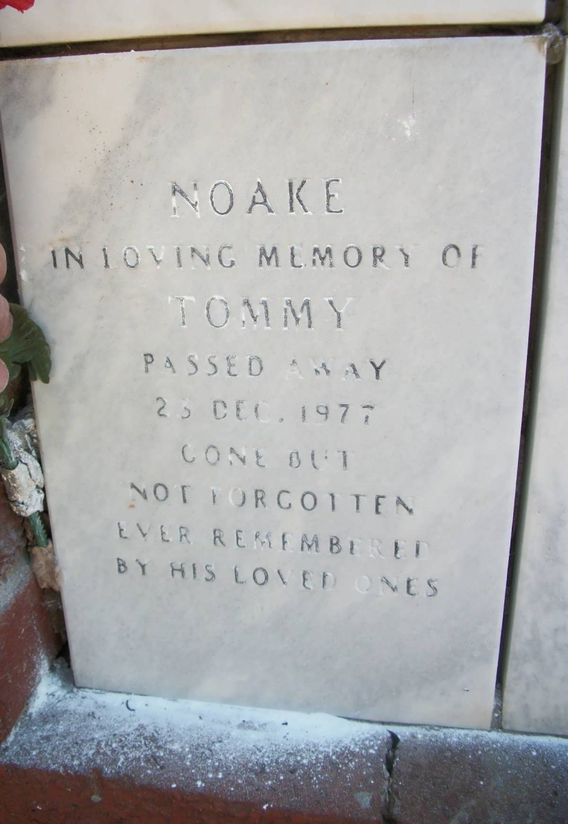 NOAKE Tommy -1977