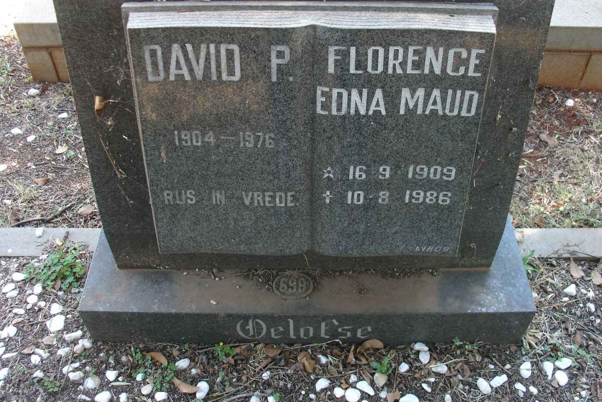 OELOFSE David P. 1904-1976 &amp; Florence Edna Maud 1909-1986 