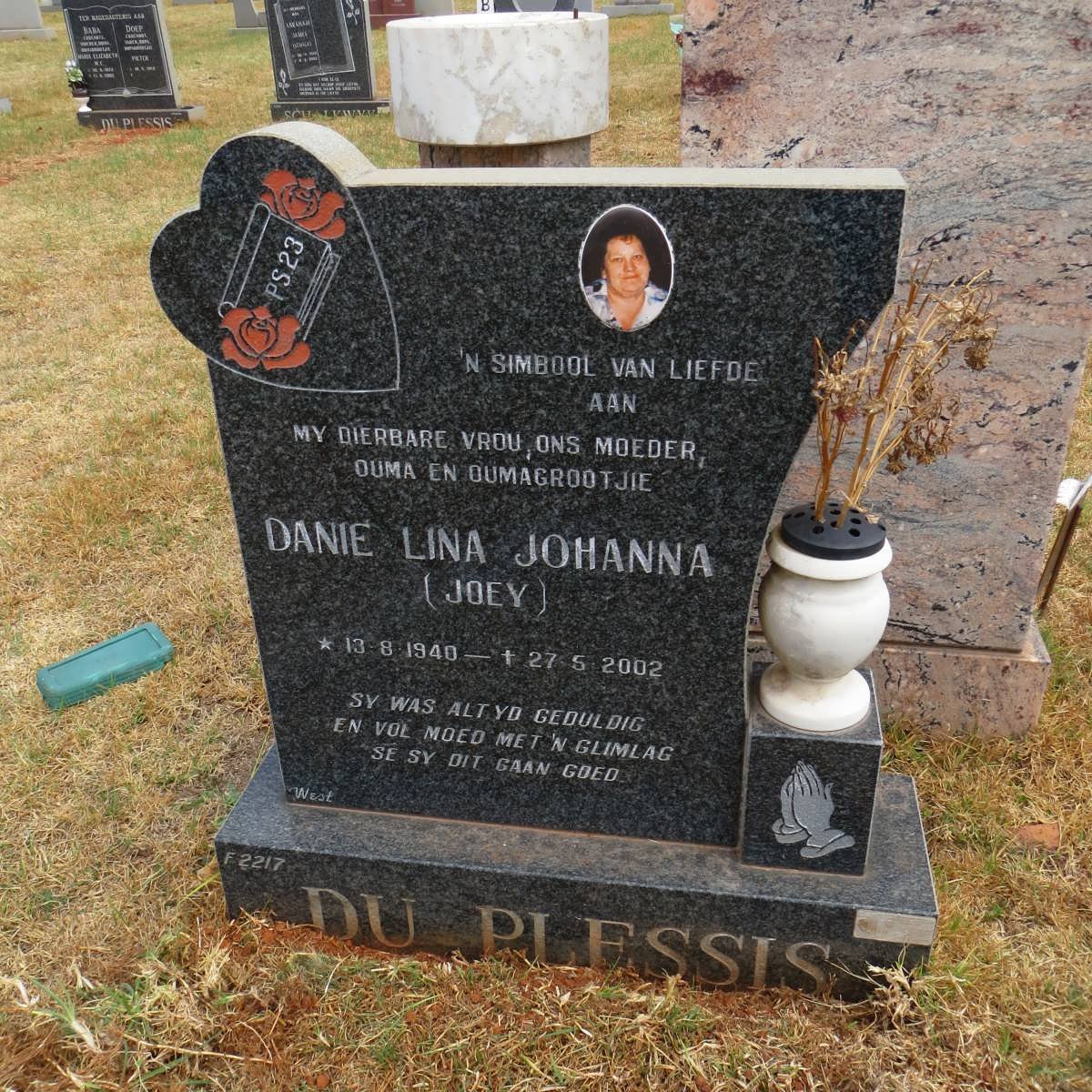PLESSIS Danie Lina Johanna, du 1940-2002