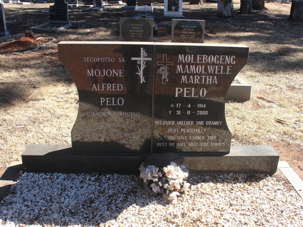 PELO Mojone Alfred 1906-1977 &amp; Molebogeng Mamolwele Martha 1914-2000