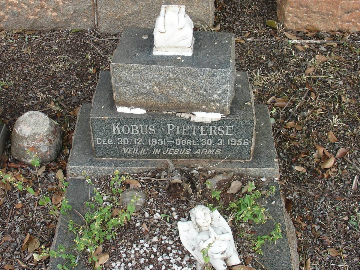 PIETERSE Kobus 1951-1956