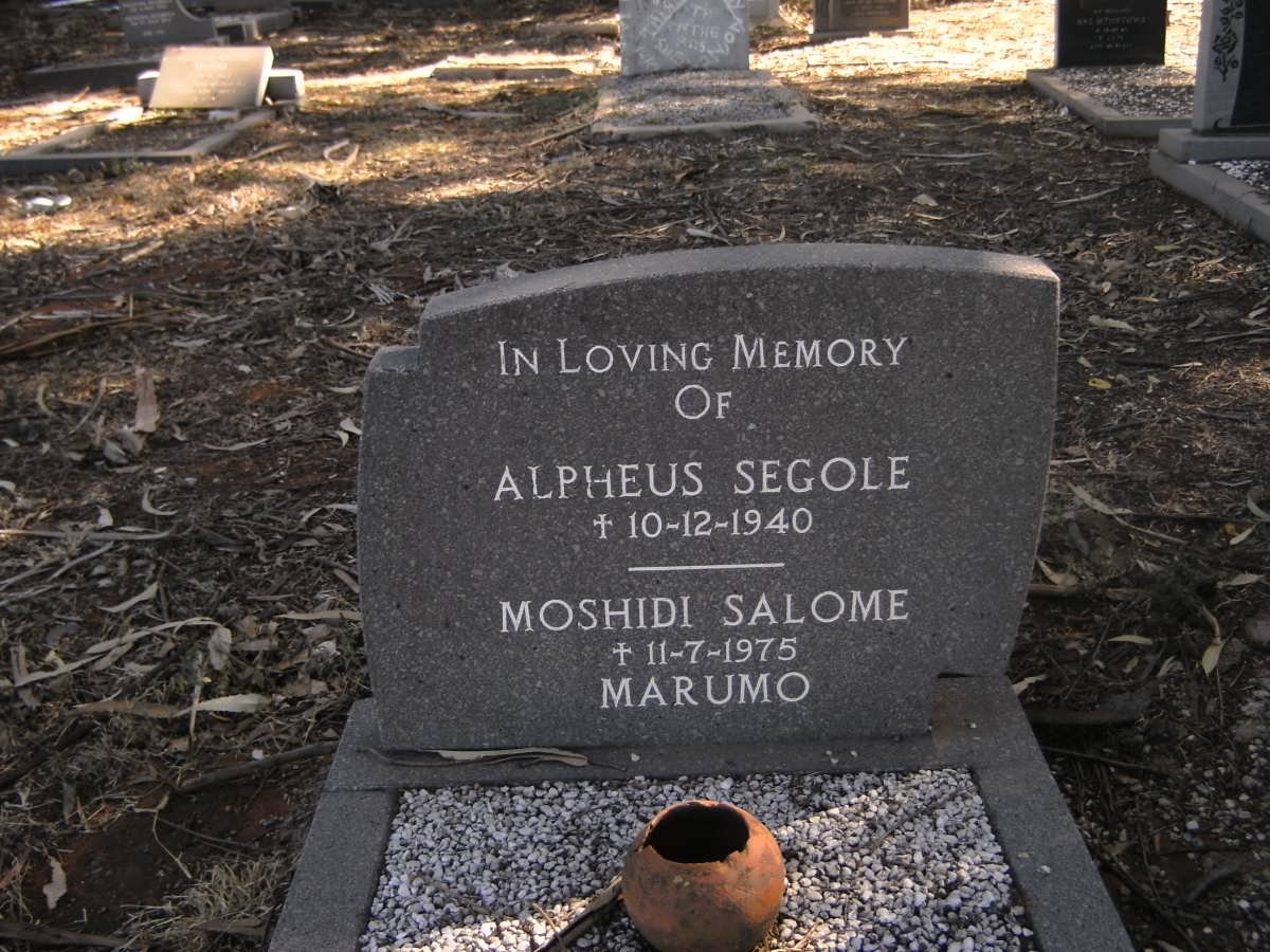 SEGOLE Alpheus -1940 :: MARUMO Moshidi Salome -1975 