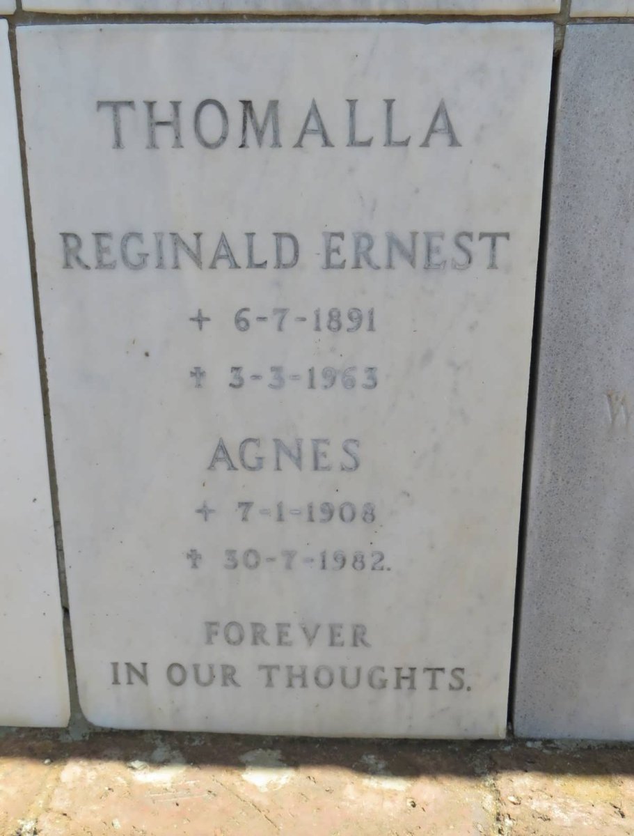 THOMALLA Reginald Ernest 1891-1963 &amp; Agnes 1908-1982