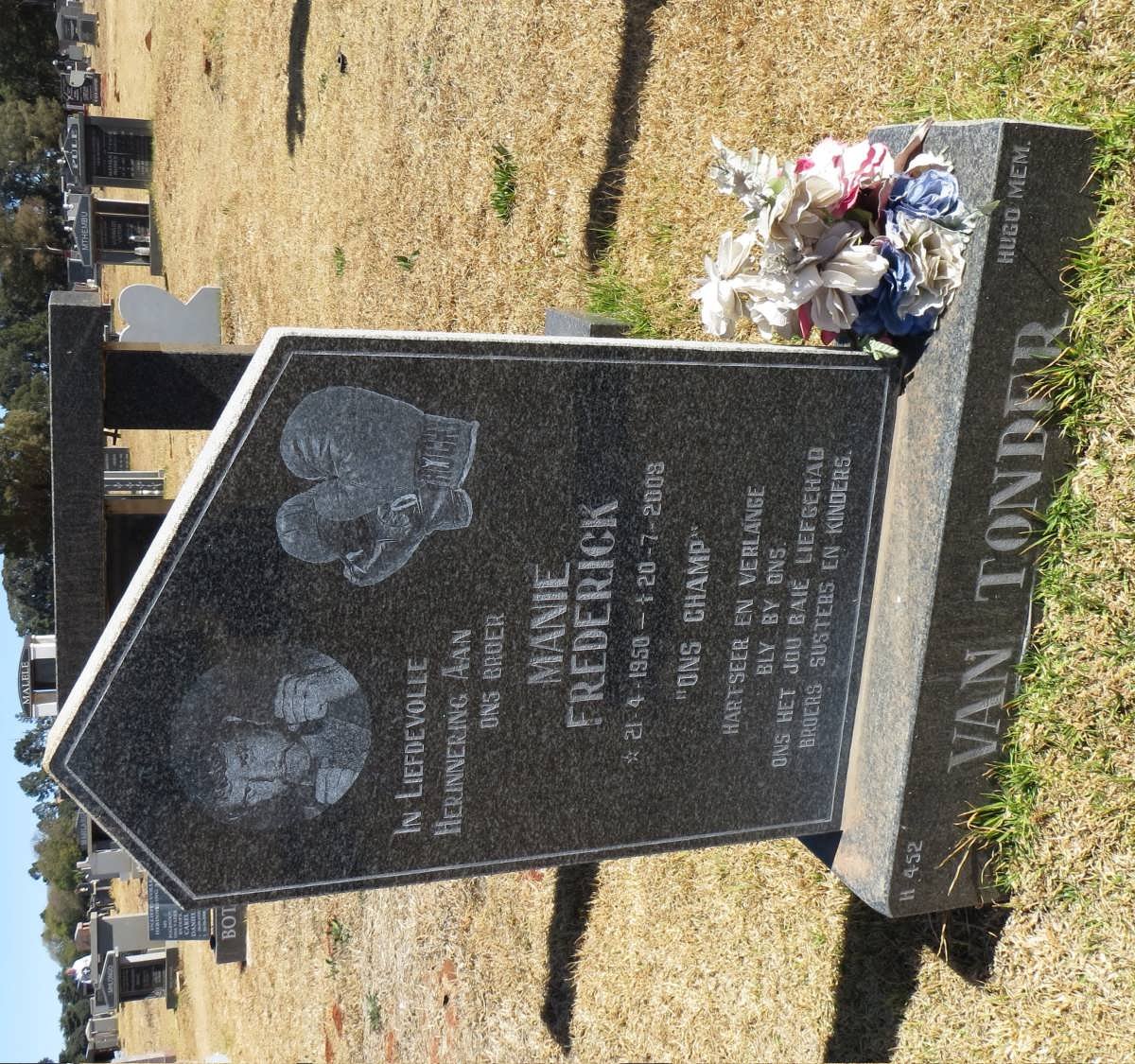 TONDER Manie Frederick, van 1958-2008
